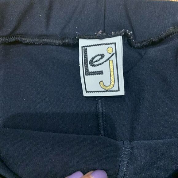 LEJ - tennis or pickleball skort  skirt w/ built in shorts navy, white - Small - Picture 4 of 5